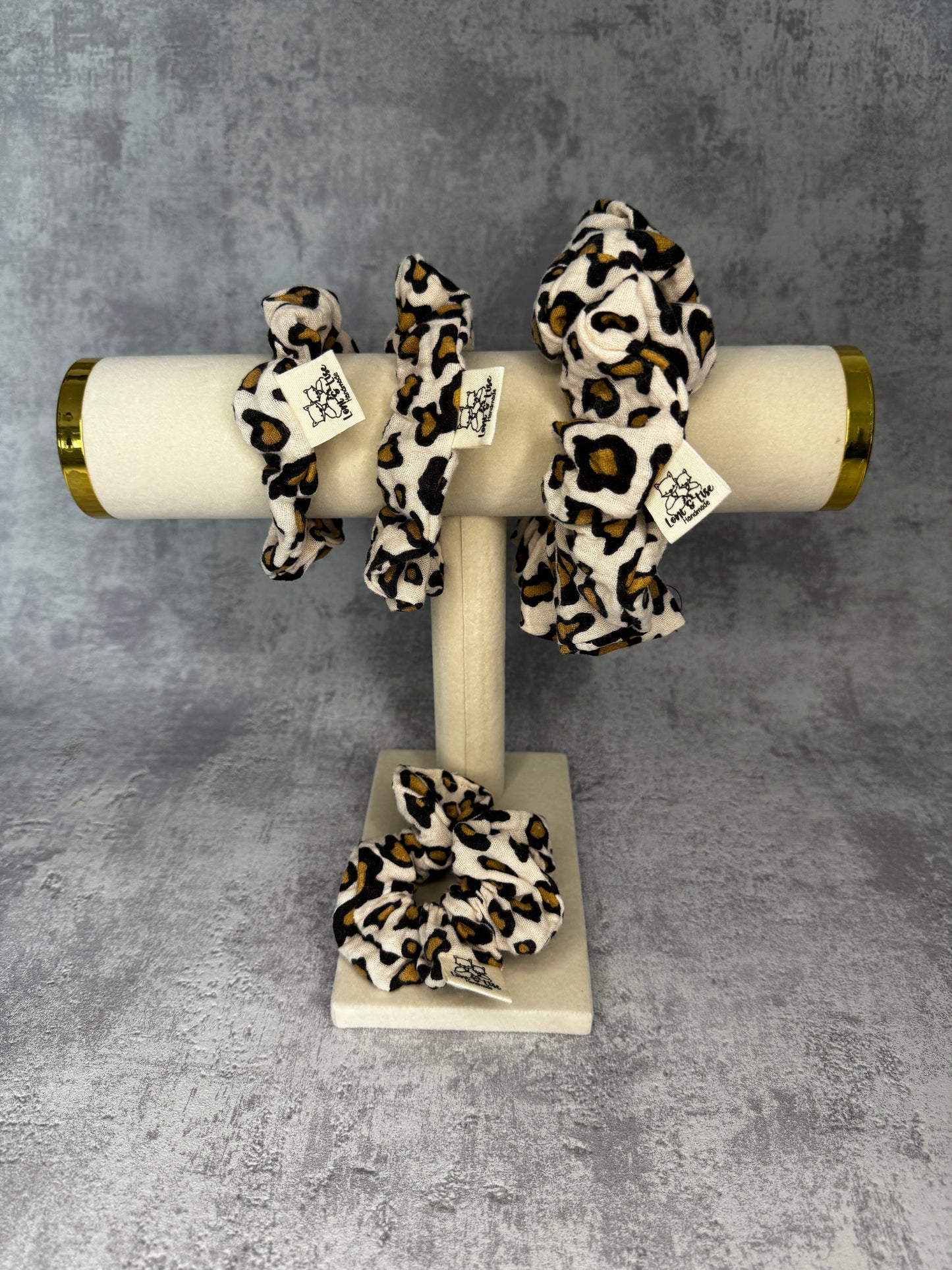 Musselin Scrunchie Leo