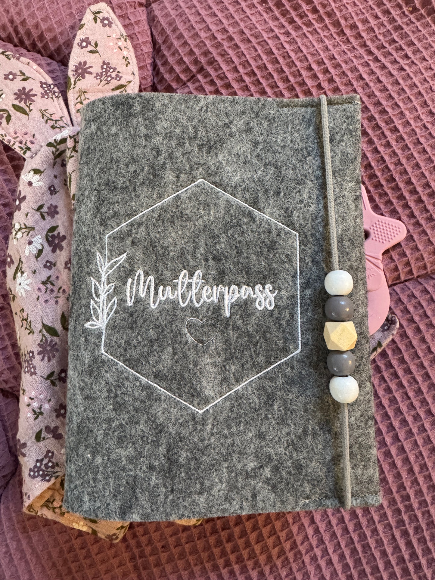 Mutterpasshülle Blätterrahmen